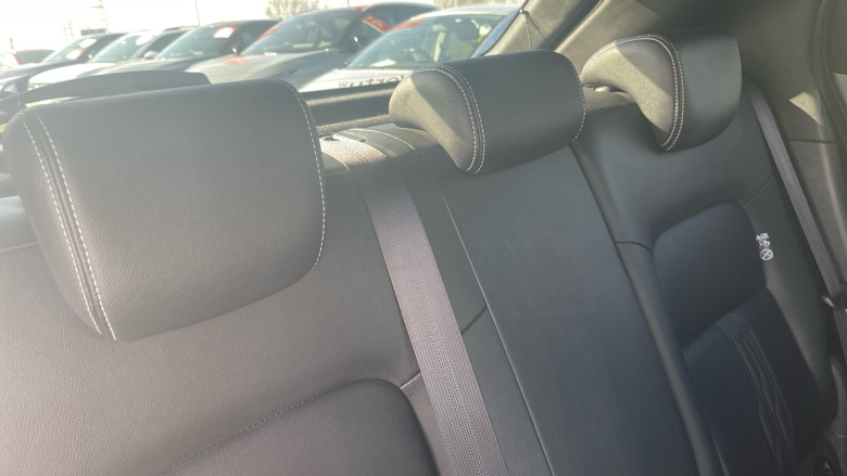 Nissan Juke 1.6 Hybrid Tekna 5dr Auto Hybrid Hatchback